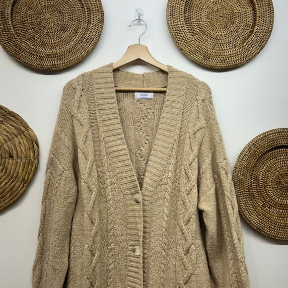 Old Navy Cable Knit Cardigan Sweater Large Tan Button Oversized Cozy Cotton - Picture 3 of 6